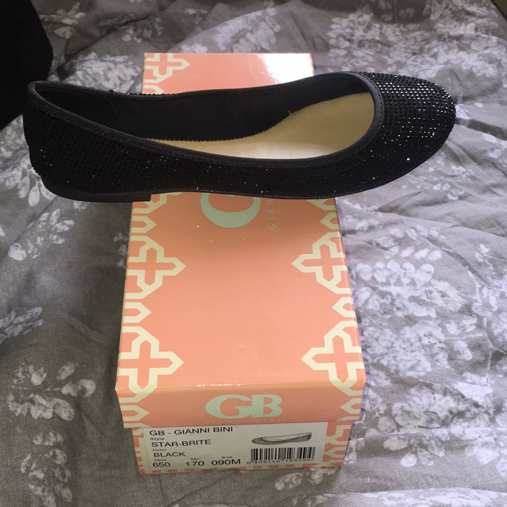 Shoes - Picture 2 of 3